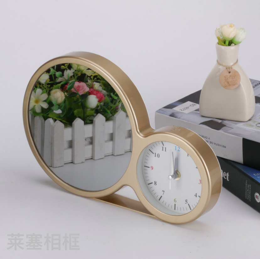 Golden double circular LED lamp, plug-in battery, dual-purpose creative decorative item, home decoration handicraft with clock magic mirror details Picture