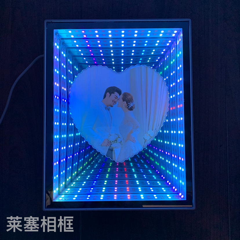 Seven-color 3D coated heart-shaped led lamp, USB interface creative decorative item, handicraft with light, photo frame Specification image