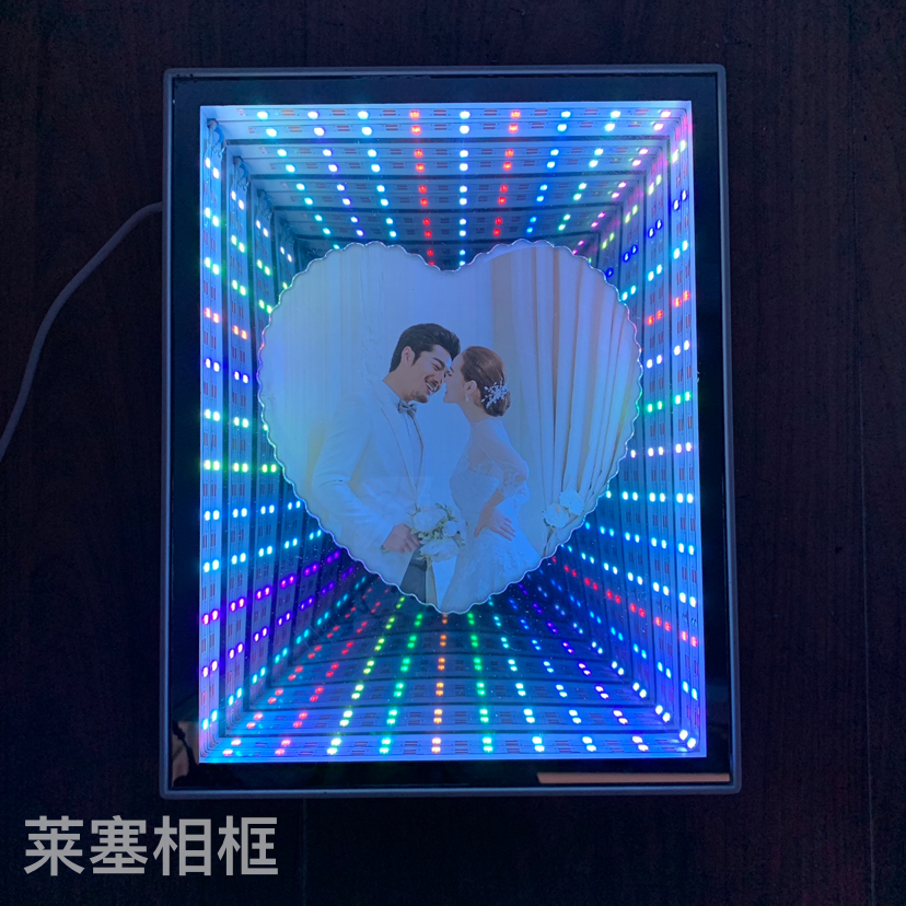 Seven-color 3D coated heart-shaped led lamp, USB interface creative decorative item, handicraft with light, photo frame Item Picture