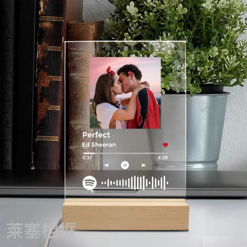 Beech wood single-color warm light, acrylic board, creative decorative items, home decoration handicrafts, light photo frame Specification image