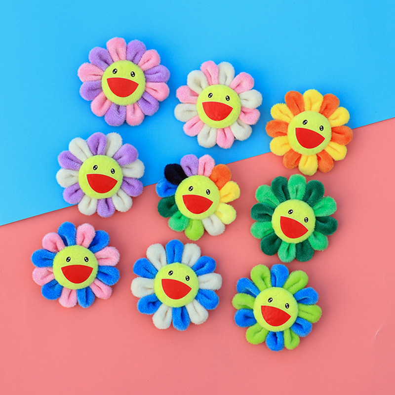 Colorful plush sunflower brooch, the same smiling face badge as Huachen Yu Hua Hua, bag, clothing, pendant and accessory