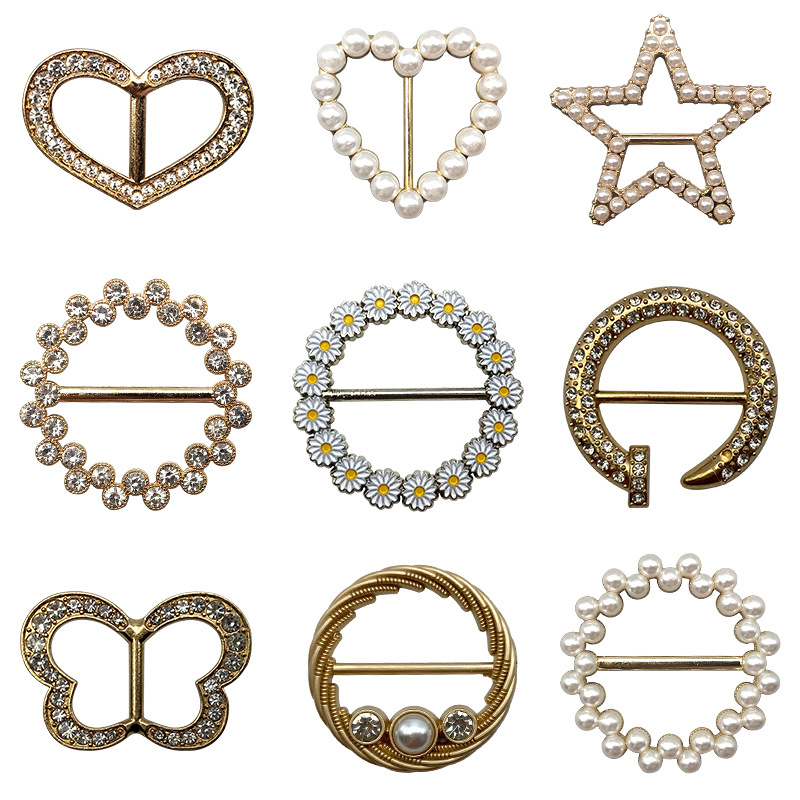 High-end zinc alloy waist-cinched silk scarf clothes with knotted hem, round button rings and diamond-encrusted pearl buttons Specification image