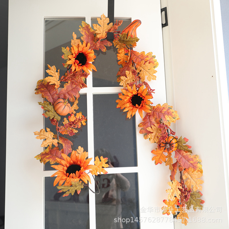 Cross-border e-commerce Amazon manufacturers supply Thanksgiving and Halloween simulation autumn leaf rattan, oak leaf and sunflower rattan