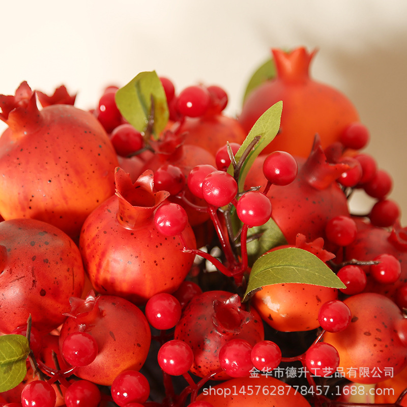 Desheng New Year's wreath, New Year decoration, Fortune bucket, pomegranate, red fruit, prosperity fruit potted plant, housewarming decoration items Application Scenario
