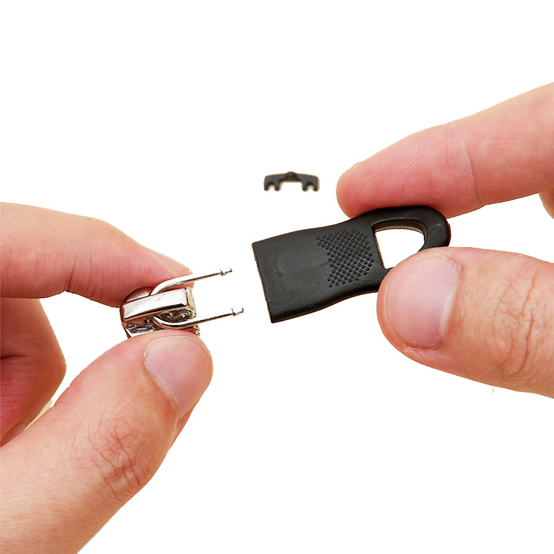 Detachable zipper pulls for tool-free luggage, schoolbags, coats, clothes, shoes and boots are made of rubber with rubber pull tabs details Picture