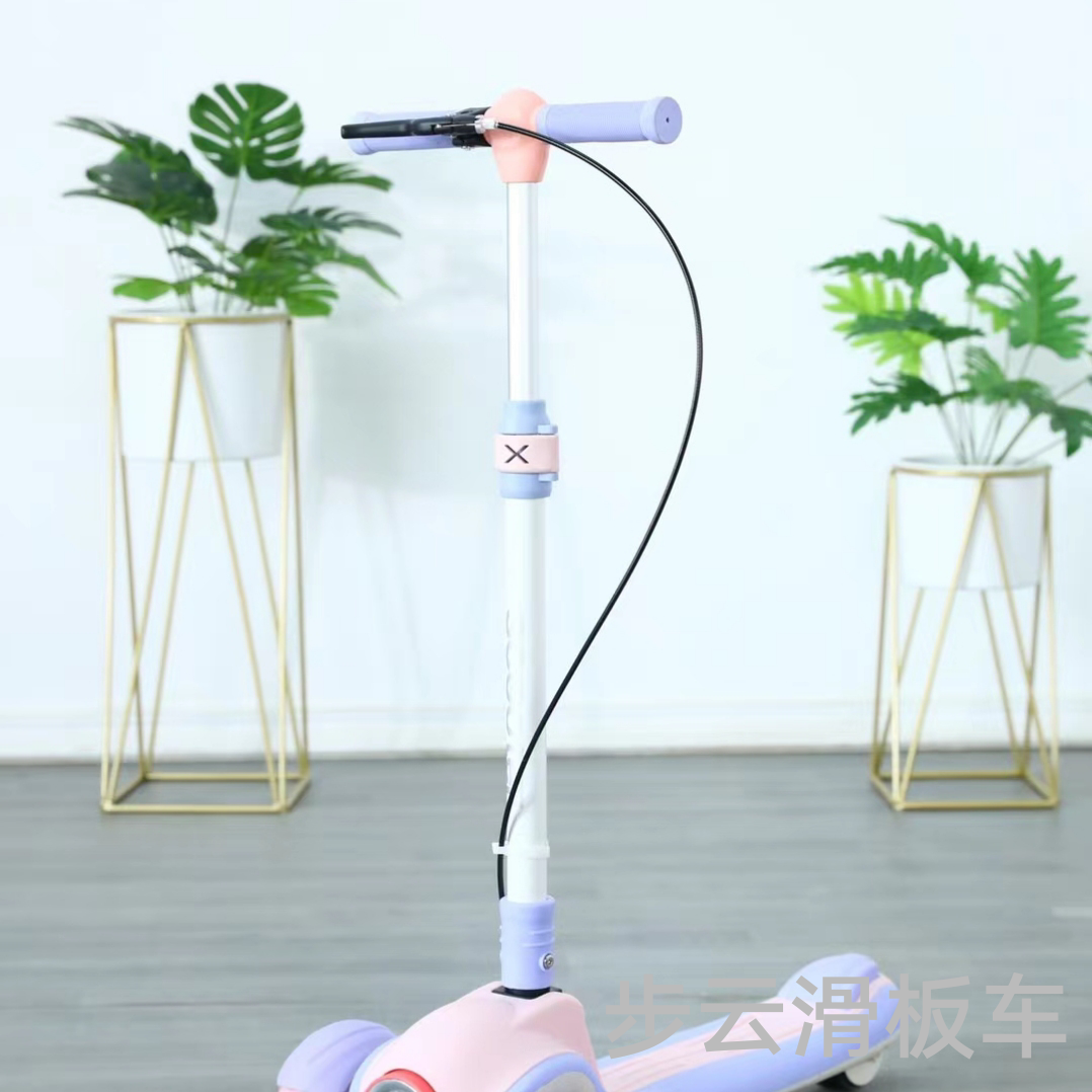 Children's large scooters with brakes, large wheels, front and rear wheels, searchlights, and one-click folding details Picture