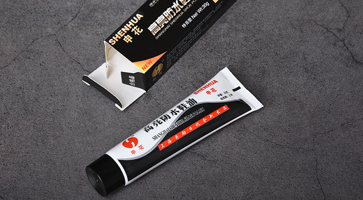 Wholesale of daily necessities, T Shenhua high-end shiny shoe polish available in black, white and brown. One-yuan and two-yuan store street stalls pic 17