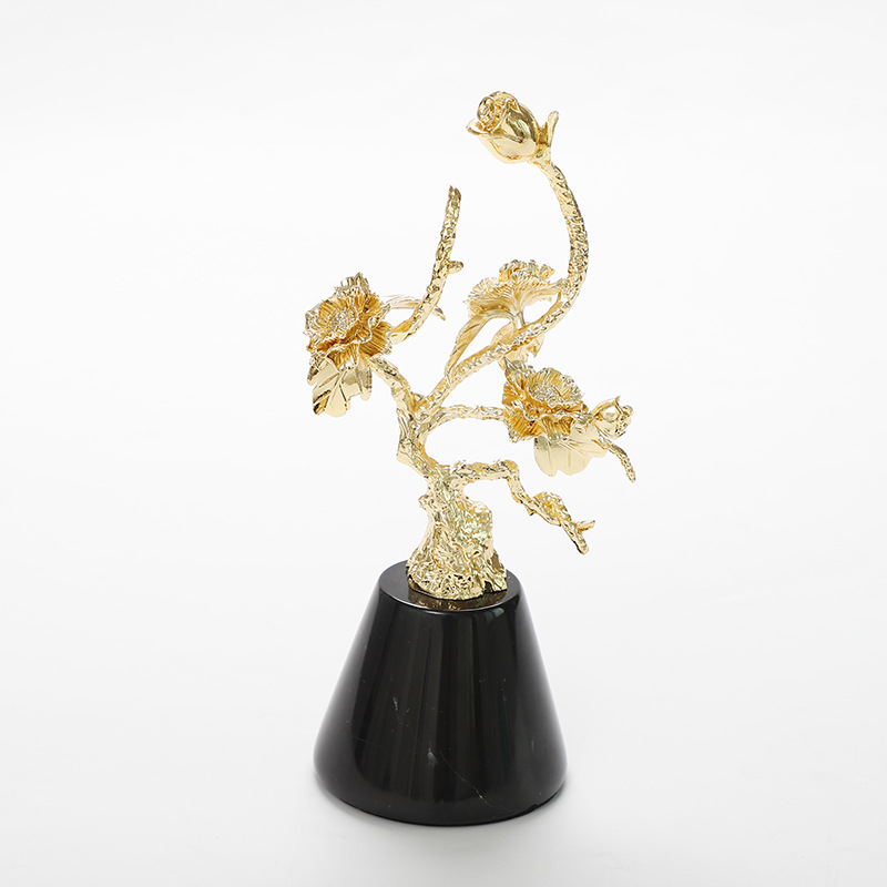 Yitong Cross-border Decorative Metal handicrafts, fashionable, creative and poetic, golden butterfly and love flower decorative items, wine cabinet, home decoration pic 7