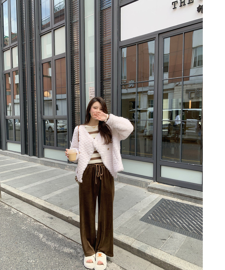 冬季新年羊羔毛皮草短款女网红羊剪绒布加迪全羊毛年轻短外套详情69