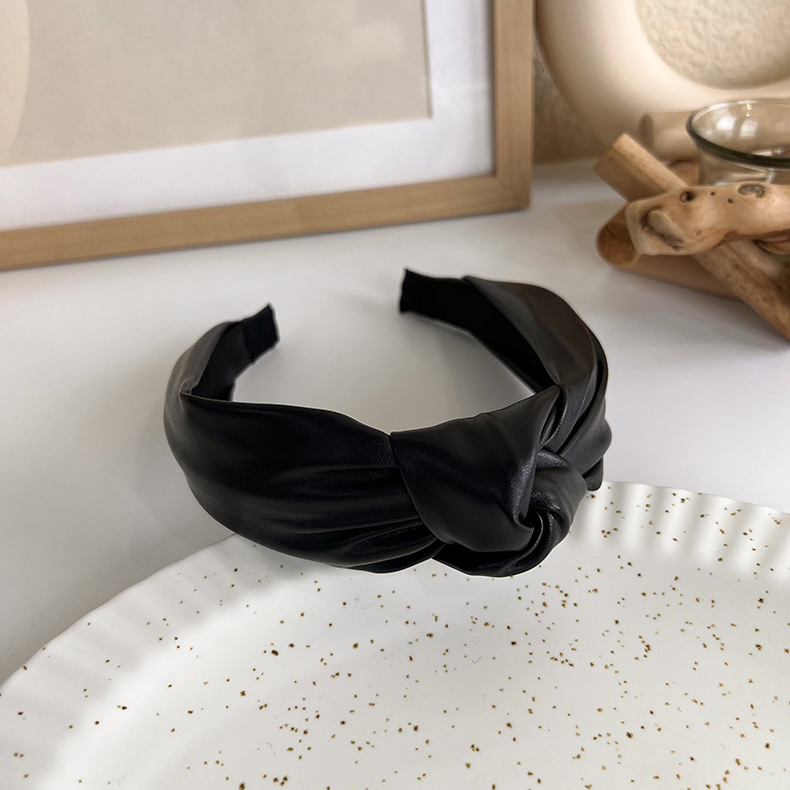 French elegant black hairband, sweet pearl braided hairpin, knitted height-increasing headband, wide-edge hairpin for women pic 50