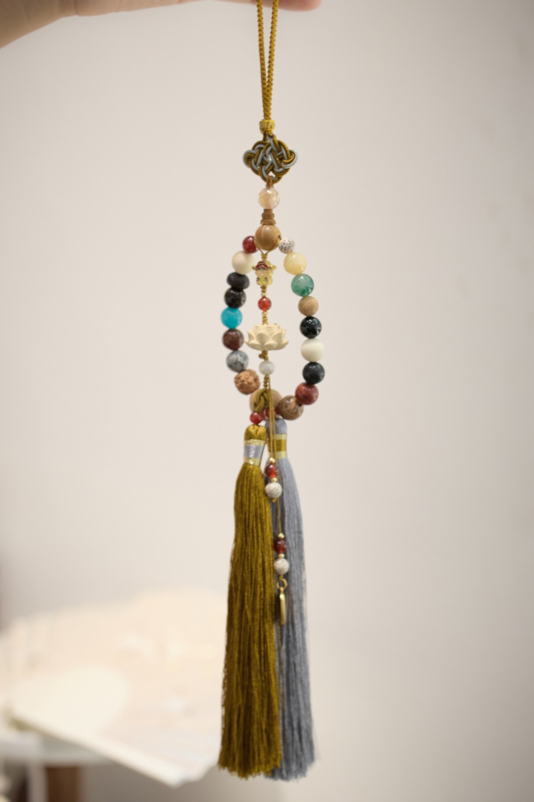 The same style 18-seed multi-treasure lotus tassel Chinese-style pendant as the temple, an 18-seed car decoration for good fortune, peace and blessings pic 5