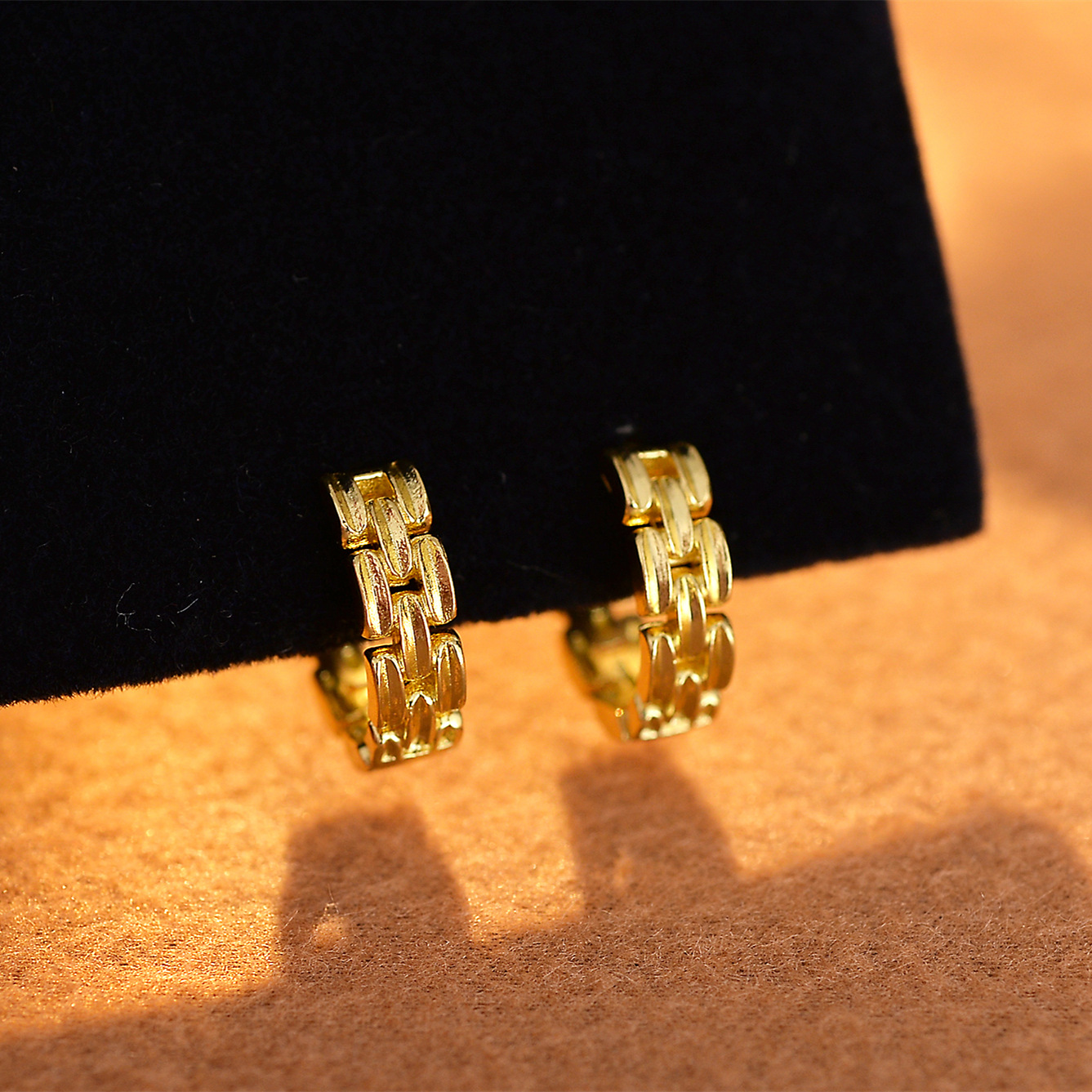 新款亚马逊跨境爆款相交耳环时尚轻奢设计高级感耳环气质批发详情2