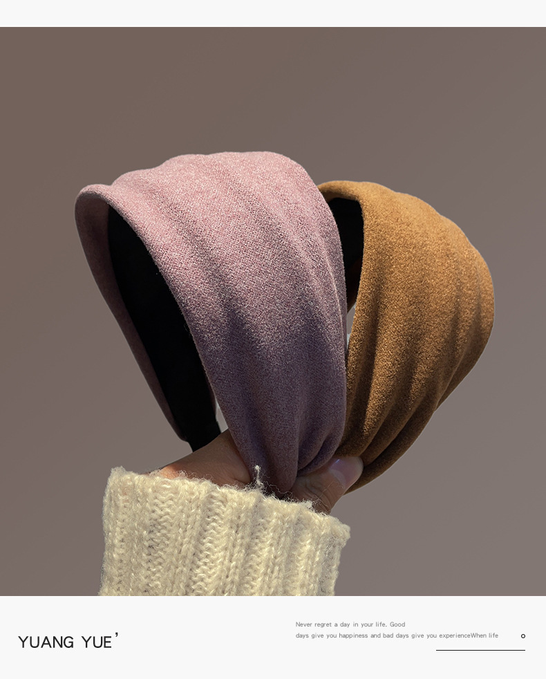 French-style popular hair bands and hairpins with wide edges, retro autumn and winter headwear, versatile, high-end solid color hair and face wash accessories, fashionable pic 2