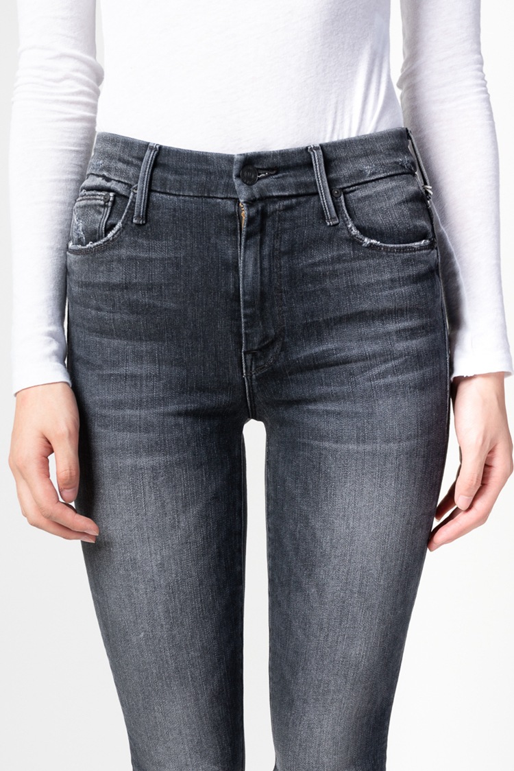 The new Mother high-waisted 9-inch high-elasticity skinny jeans, which are the same style as those worn by European and American bloggers, can lift the buttocks and make you look slimmer. Korean style jeans for women pic 23