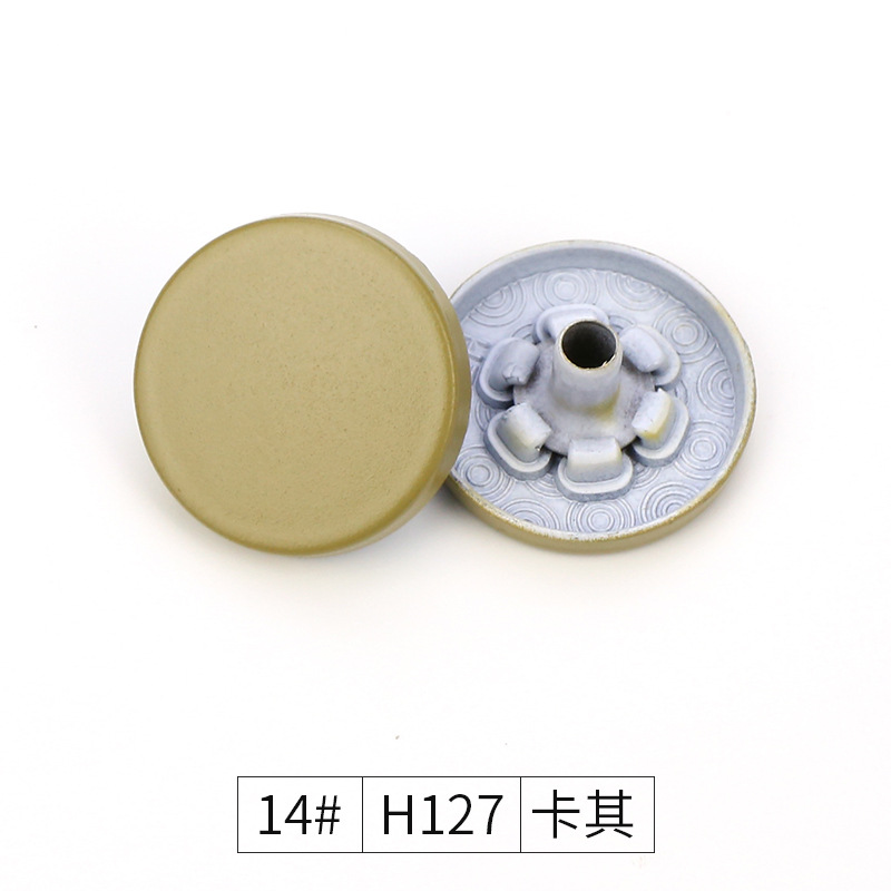 Wholesale of four-piece buckles, metal concealed buckles, colored spray-painted buttons, flat snap buttons, and small chanel-style coat buttons in stock from the manufacturer pic 50