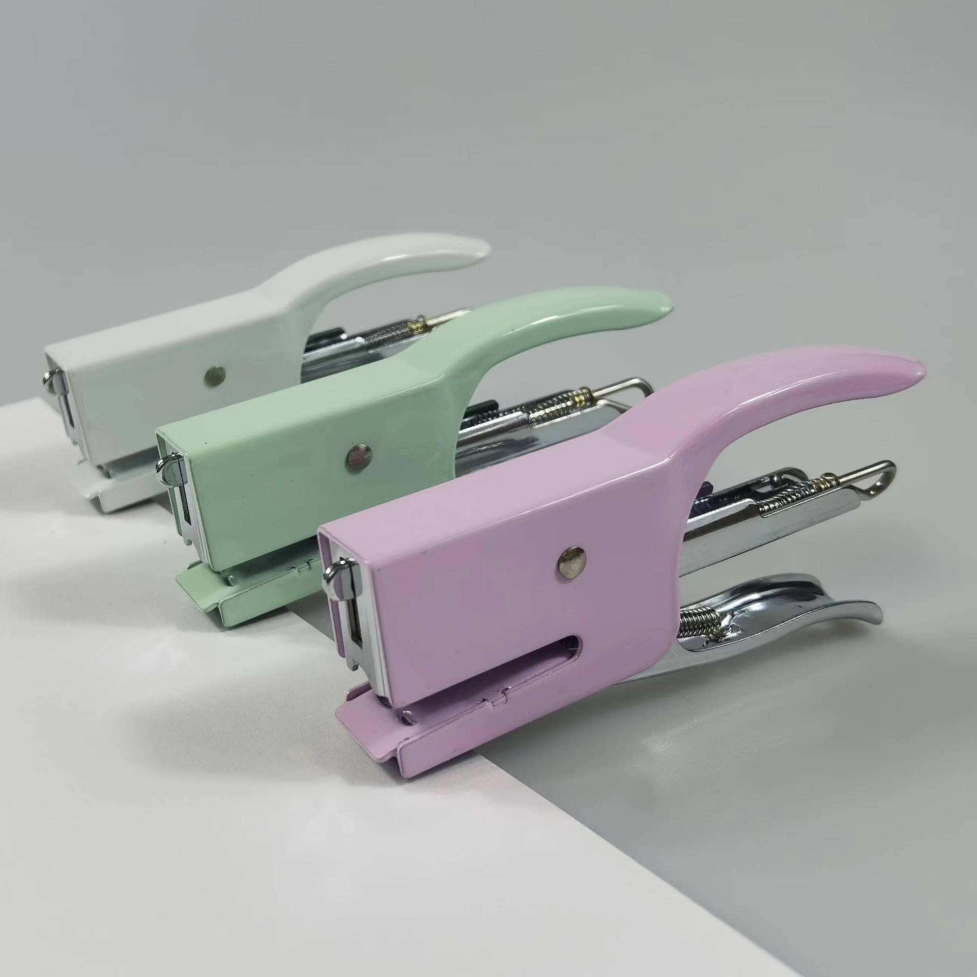 Macaron-colored metal hand-held stapler No. 10, labor-saving takeout packaging stapler, small office stapler pic 1
