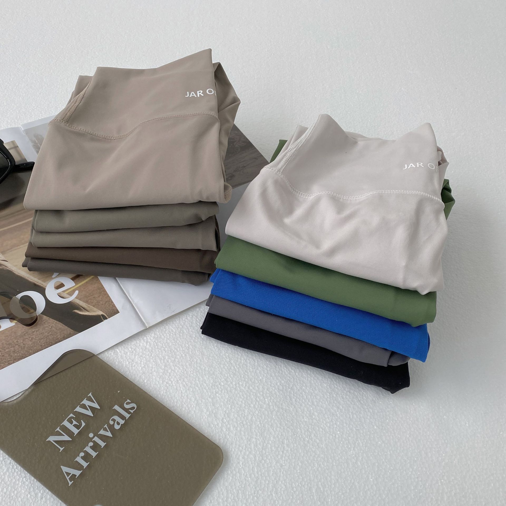 Wholesale of 2023 Spring and autumn tight-fitting high-waisted leggings, water-sparkling Barbie pants, a must-have for lifting buttocks, 9-inch pants, a one-piece replacement for women pic 8