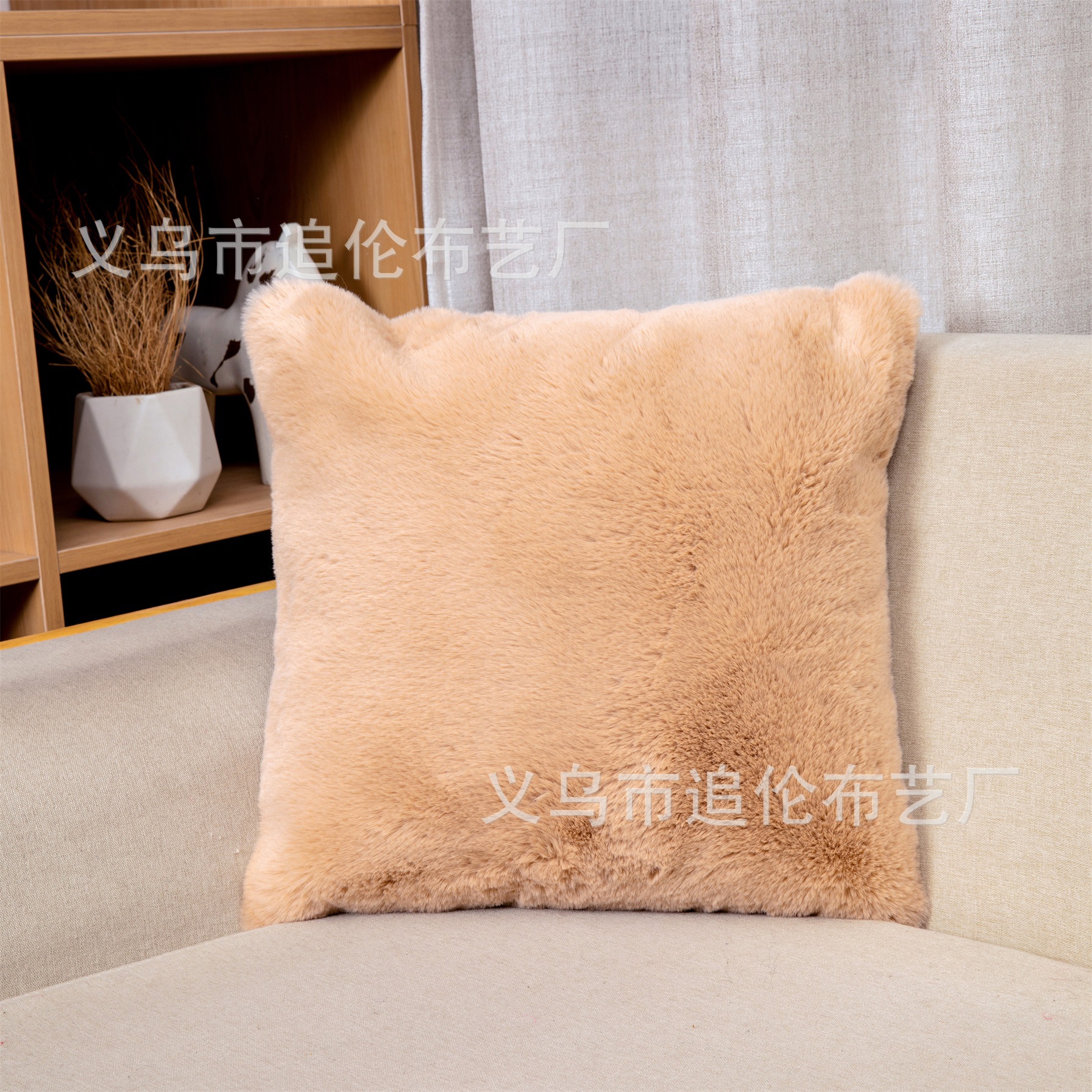 毛绒抱枕套仿兔绒柔软舒适纯色大方沙发靠垫飘窗详情5