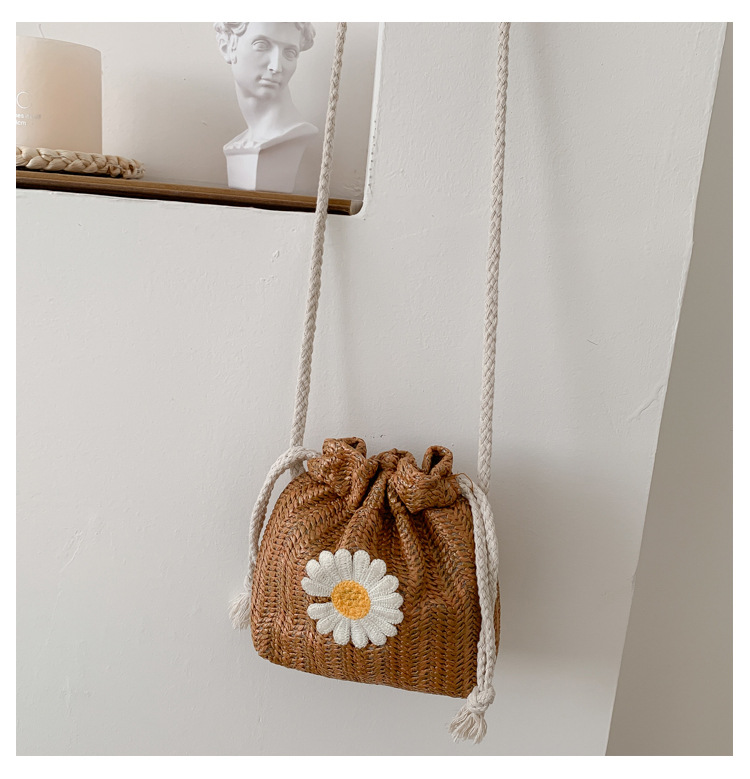 2021 new stylish drawstring bucket bag for women, Daisy woven bag, fashionable and compact mobile phone bag pic 17