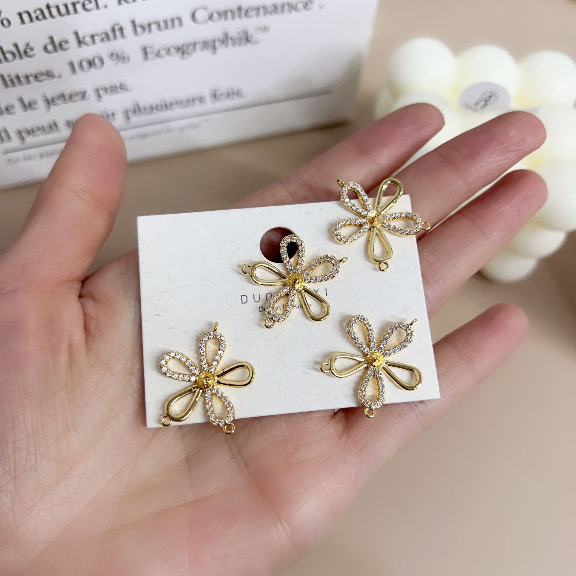 DIY hollowed-out small flower-inlaid zircon accessories, pearl empty stand multi-hanging accessories, bracelet, necklace jewelry accessories pic 5
