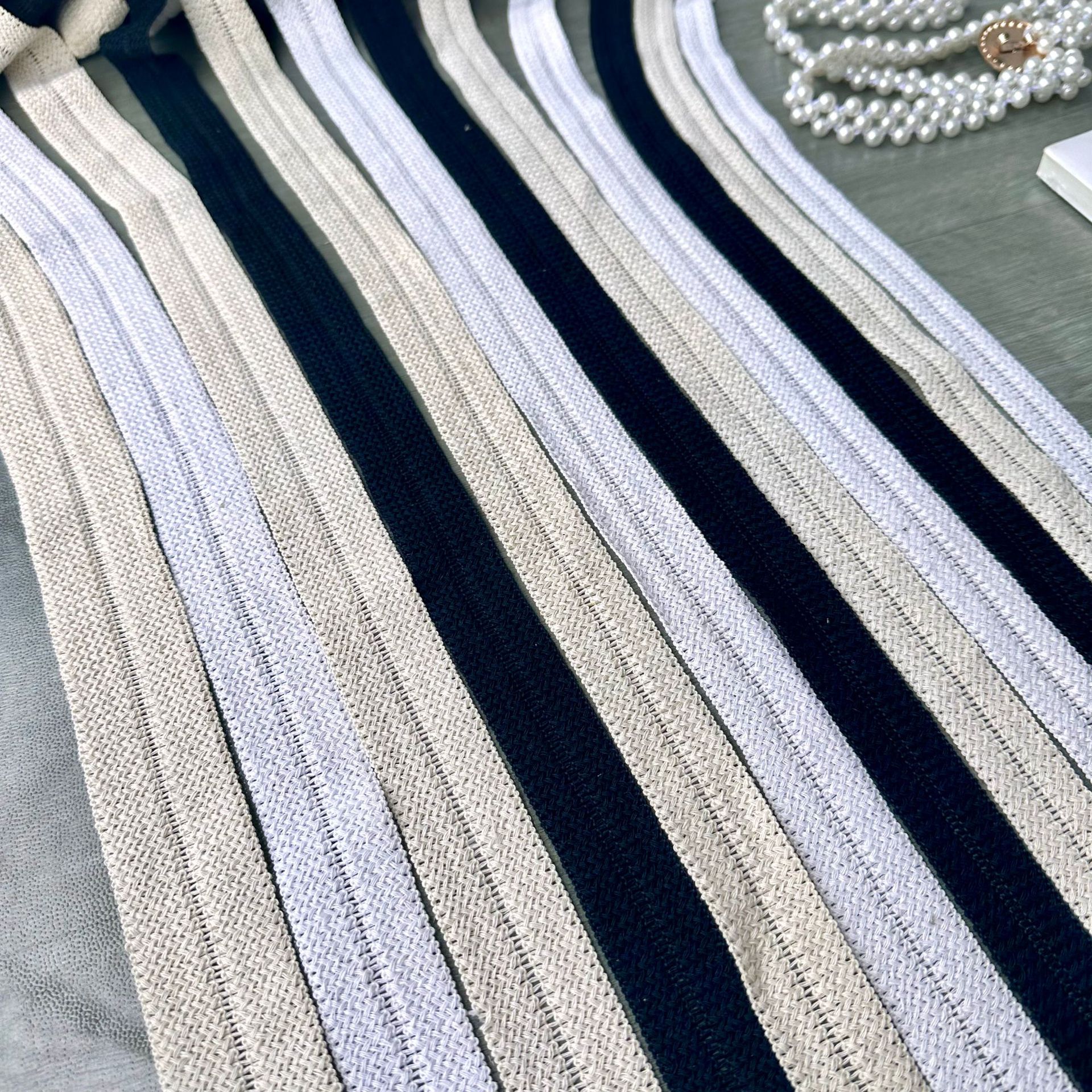 工厂直销现货2.0cm花边辅料涤棉包边衣服衣襟领口袖口裙摆围边详情2