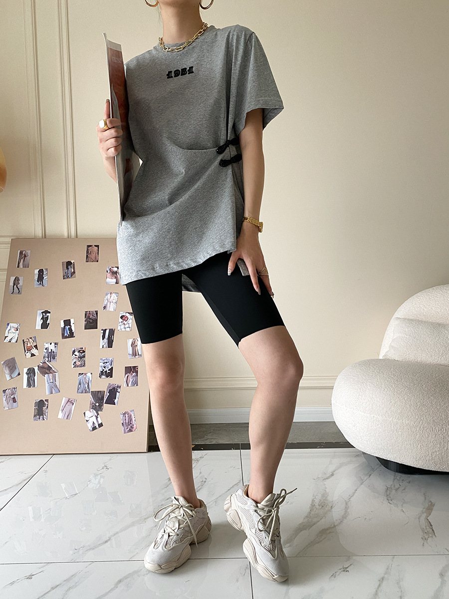 Sinan guoji plato hebilla bifón caída hombro manga camiseta mujer moda cool sentido de diseño verano 2022 nuevo SN1425 pic 22