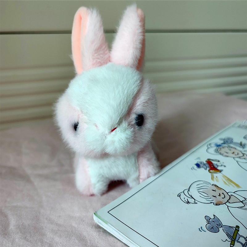 Wholesale of small simulated rabbit plush toy pendants, little white rabbit dolls, mini keychains, bags and pendants pic 4