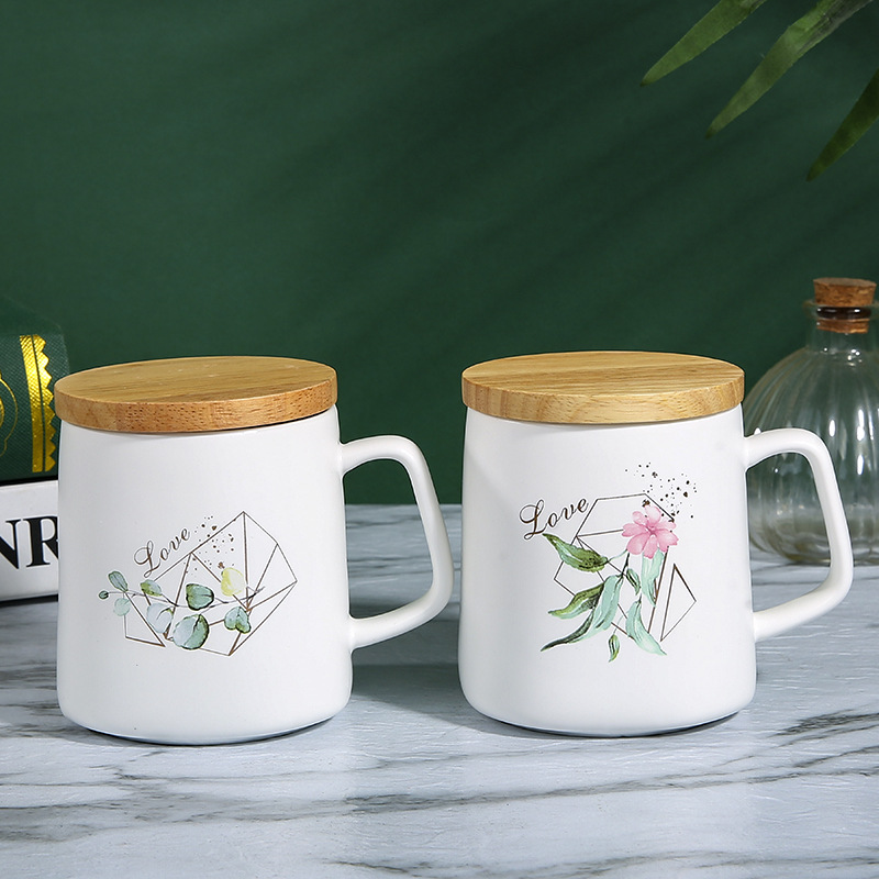 北欧陶瓷杯素雅花卉马克杯带竹盖小清新水杯带密封木盖杯子详情6