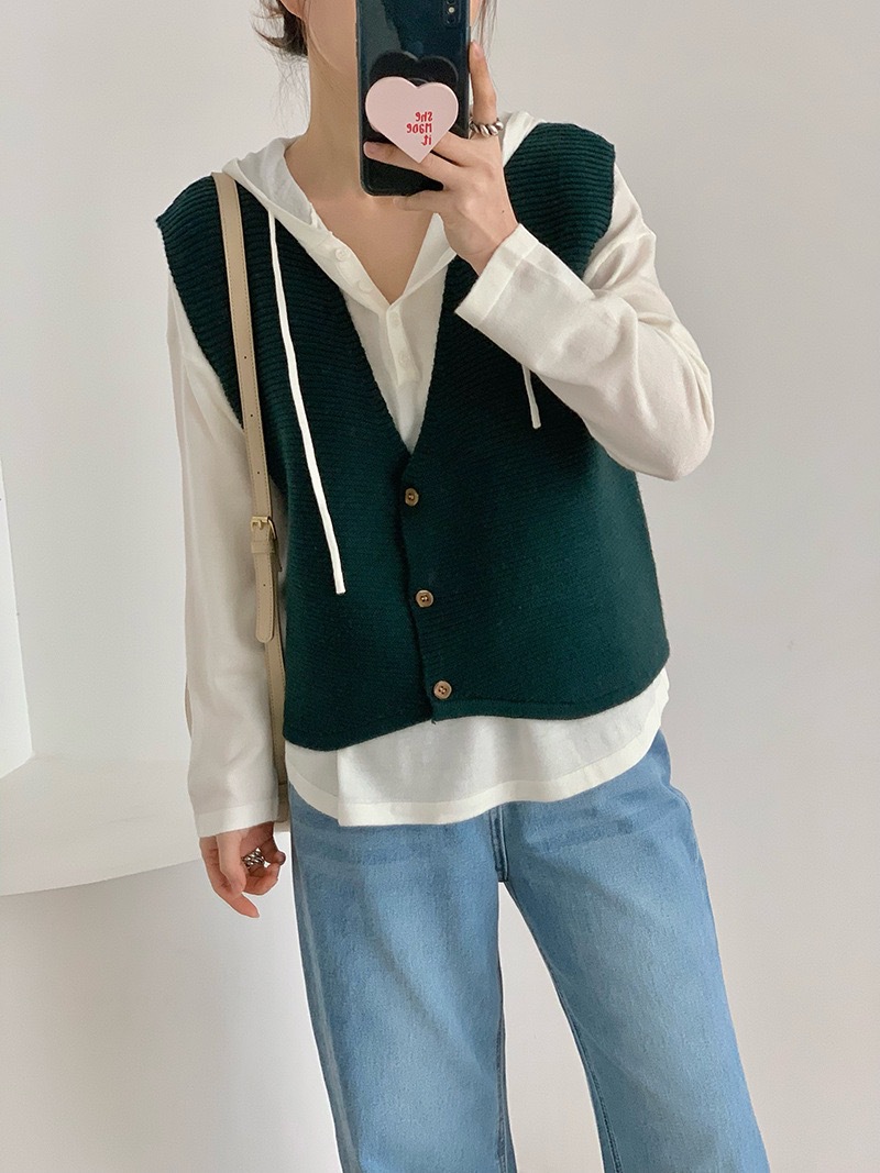 Korean Spring new style: Simple solid color, loose, striped V-neck knitted small vest cardigan for women 2727 pic 20