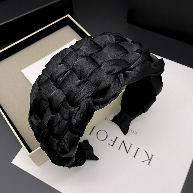 Yiwu accessories bow hair clips, new style hair grips, light luxury and high-end feel, back of the head shark clip hair accessory pic 3