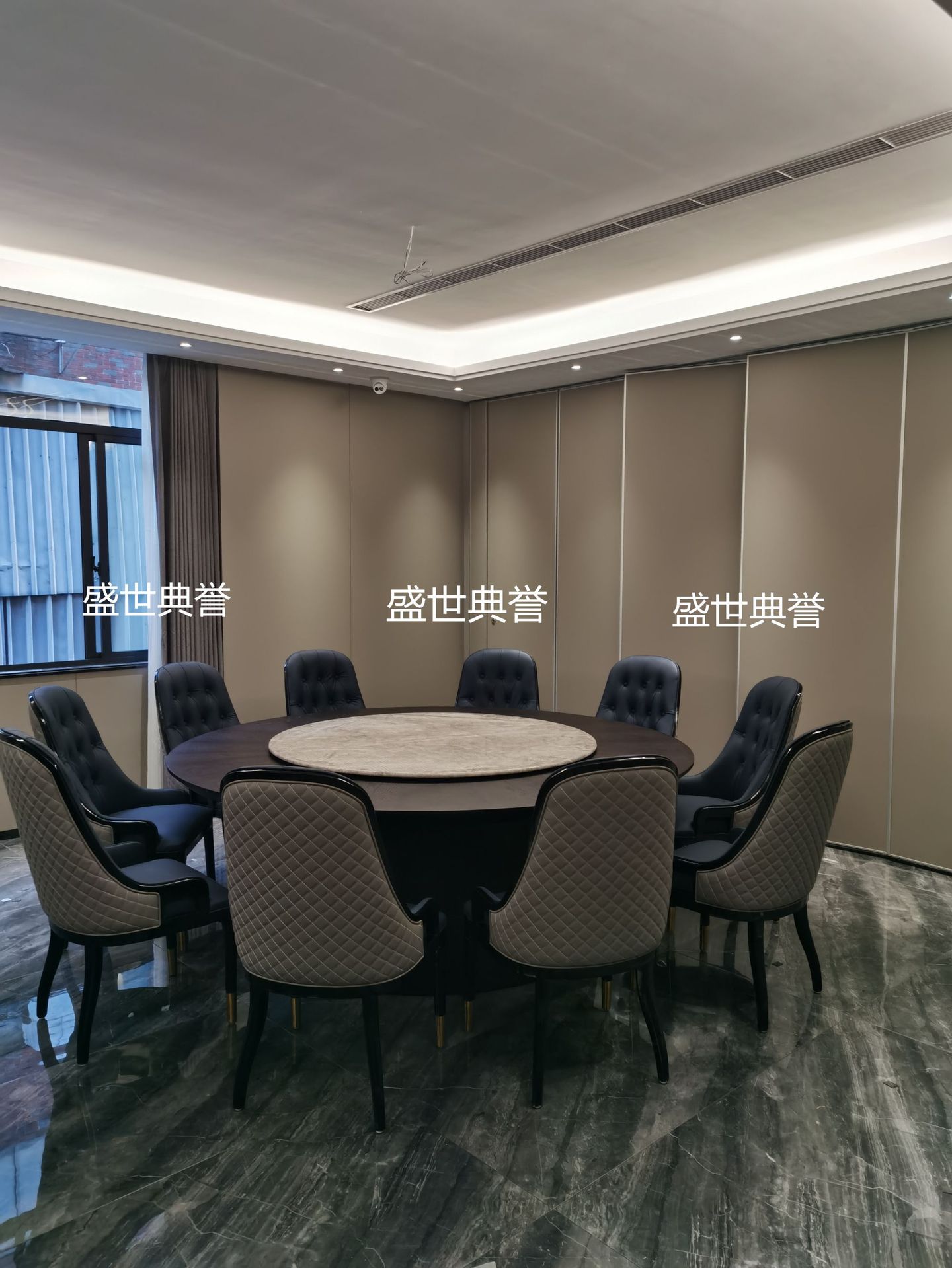 Solid wood dining tables and chairs for five-star hotels in Nanchang, modern light luxury ash wood chairs for clubs, and solid wood chairs for private dining rooms in restaurants pic 10