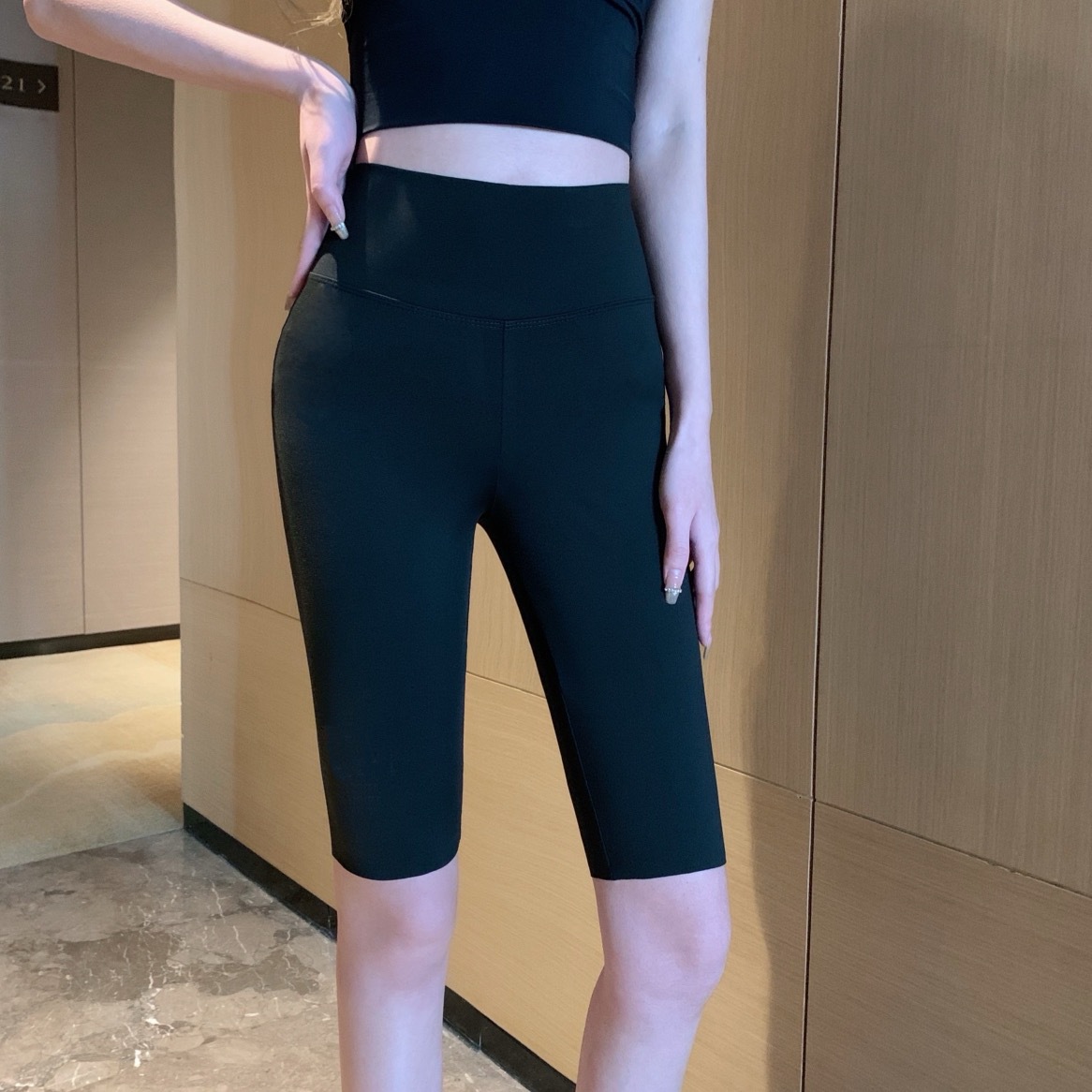 Three-point shark pants leggings for women, five-point summer thin tight-fitting outerwear, and nine-point letter-shaped belt-cinching and hip-lifting Barbie pants pic 99