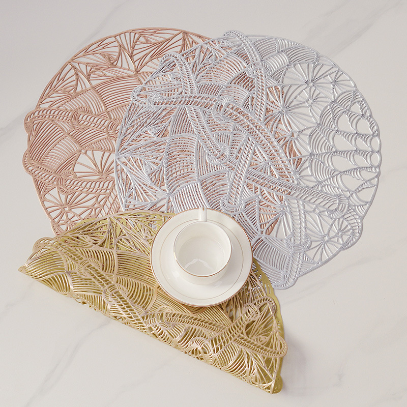 Womei Fashion Home Design round gold-embossed tablecloth and table mat, European-style light luxury PVC waterproof, anti-slip, oil-proof, heat-resistant, wear-resistant and heat-insulating pad pic 3