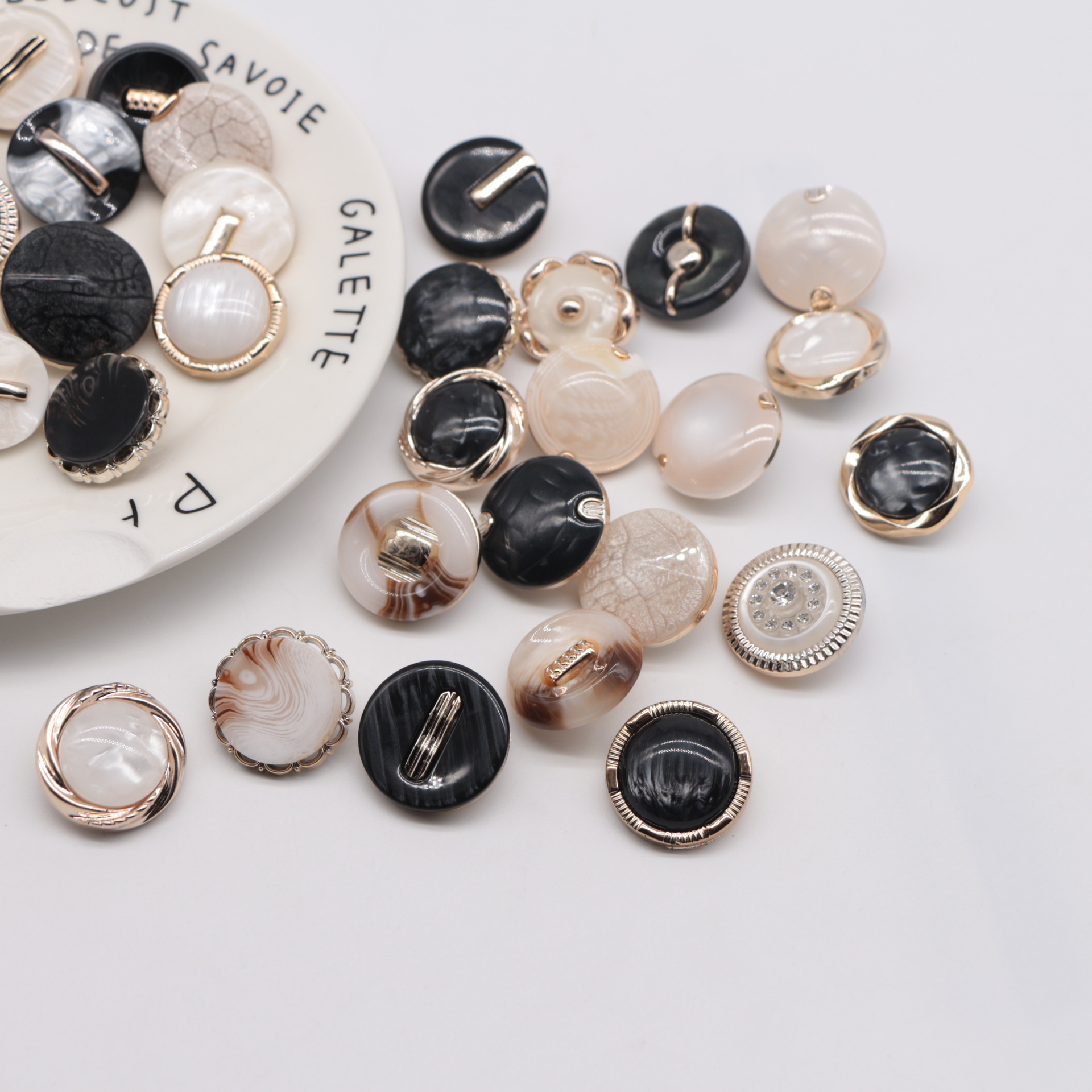 塑料电镀沙金树脂花纹时装新款不规则高脚风衣西装装饰详情10