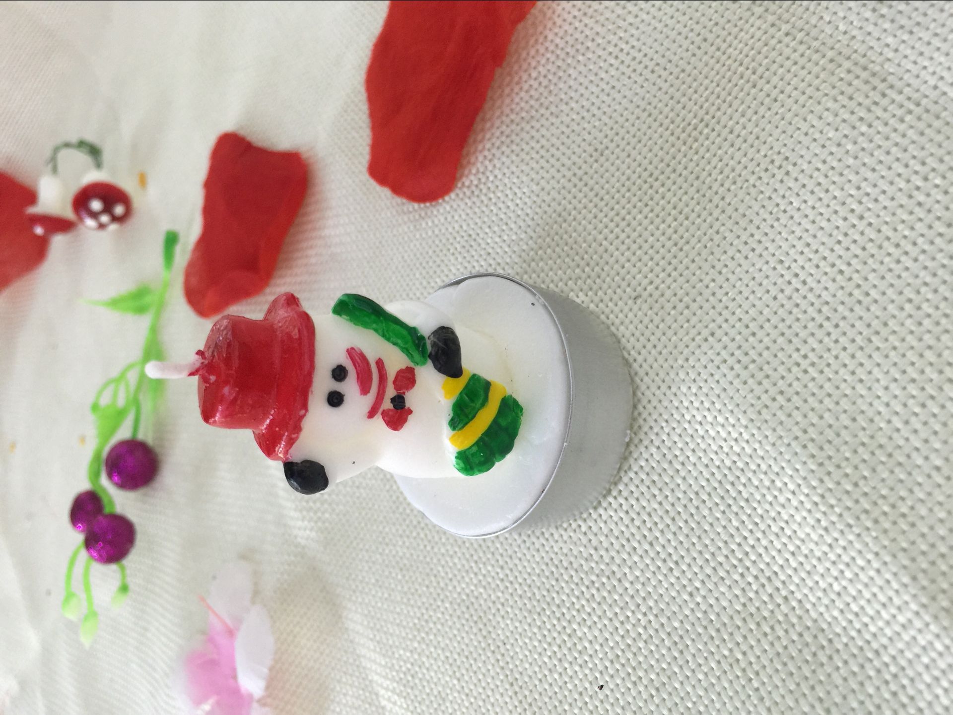 Factory wholesale candles. Christmas candles. Custom orders based on samples are available. Christmas candle ornaments, Santa Claus snow pic 15