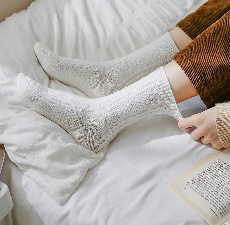 羊毛袜子女秋冬保暖加厚中筒袜日系奶咖长筒袜发热月子堆堆袜批发详情9