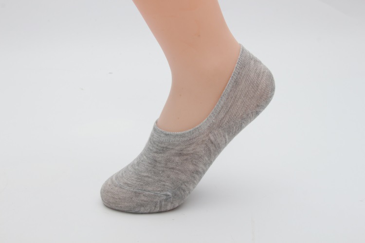 Primavera verano nuevo calcetines barco calcetines invisibles de boca rasa transpirable algodón simple calcetines para mujeres color sólido silicona antideslizante calcetines al por mayor pic 30
