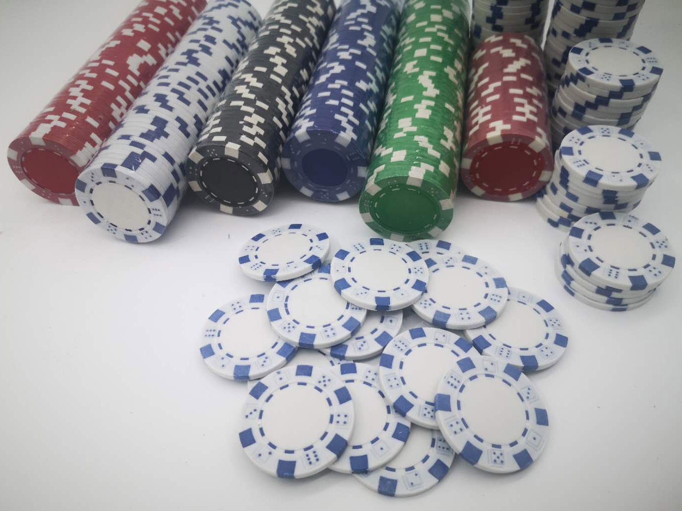 Factory direct sales, large quantities of chips in stock, 100 pieces, 200 pieces, 300 pieces, 500 pieces aluminum box chip sets pic 21