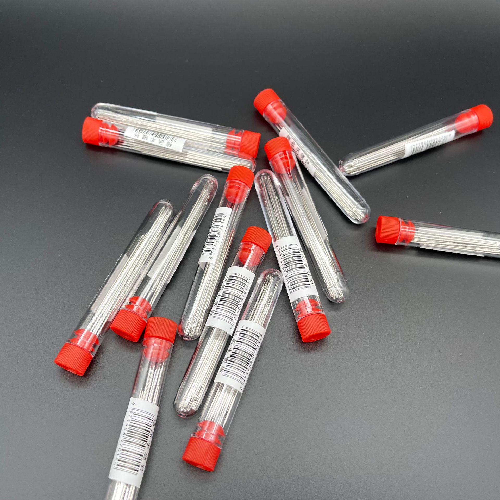 The 1-yuan and 2-yuan store exclusively offers bucket stainless steel large-eye embroidery steel needle sewing for clothes and quilts, tube needles, and hand sewing needles pic 31