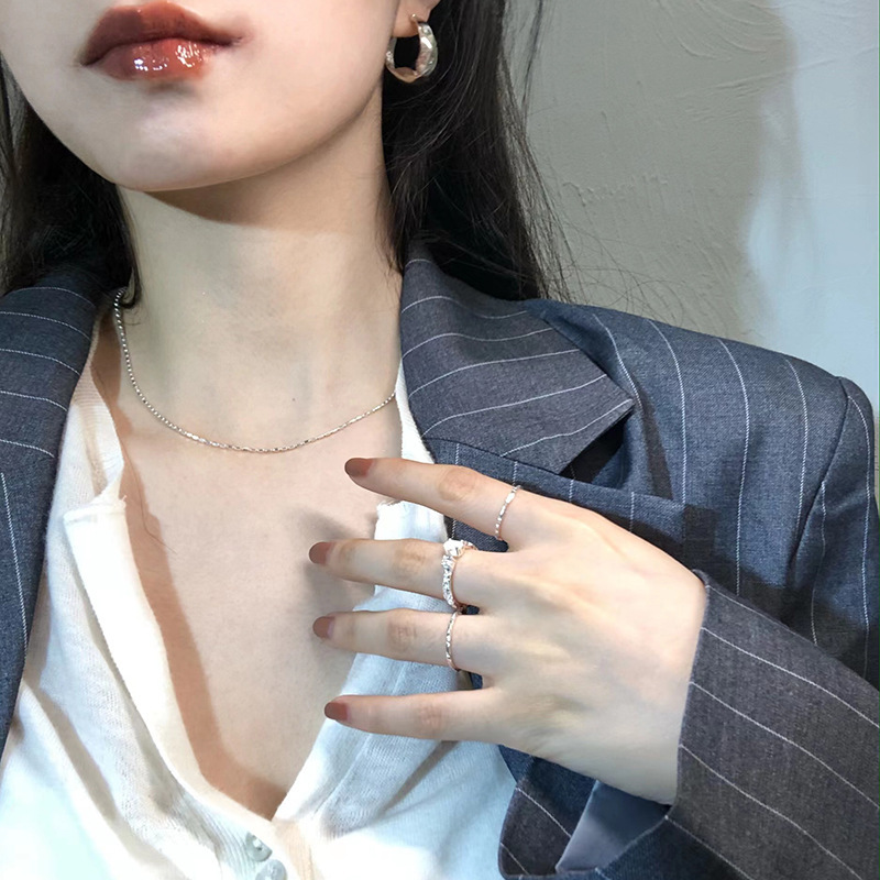 银光面凹凸不规则耳钉ins小众设计感冷淡风褶皱C形耳环耳圈网红款详情4