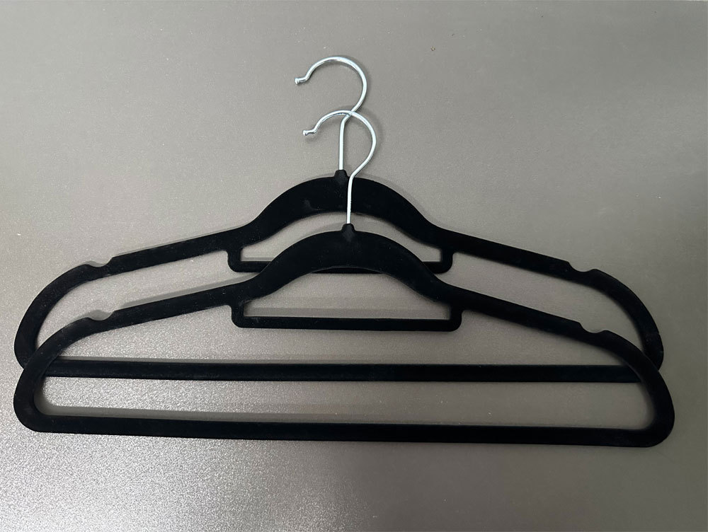 亚马逊厂家爆款多功能家用收纳植绒衣架加粗款防滑无痕衣架衣撑子详情11