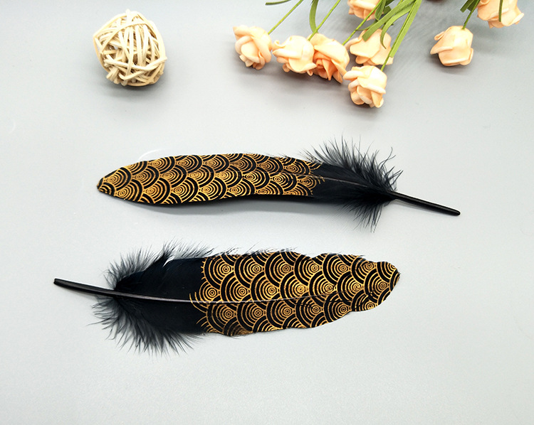 A large quill feather gift box with all-gold and all-silver feathers, paper card bookmarks and decorative quill pens pic 48