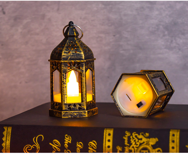 Cross-border led retro small horse lanterns, Christmas small oil lamps, electronic candle lamps, hand-held night lights, plastic wind lamps and ornaments pic 8