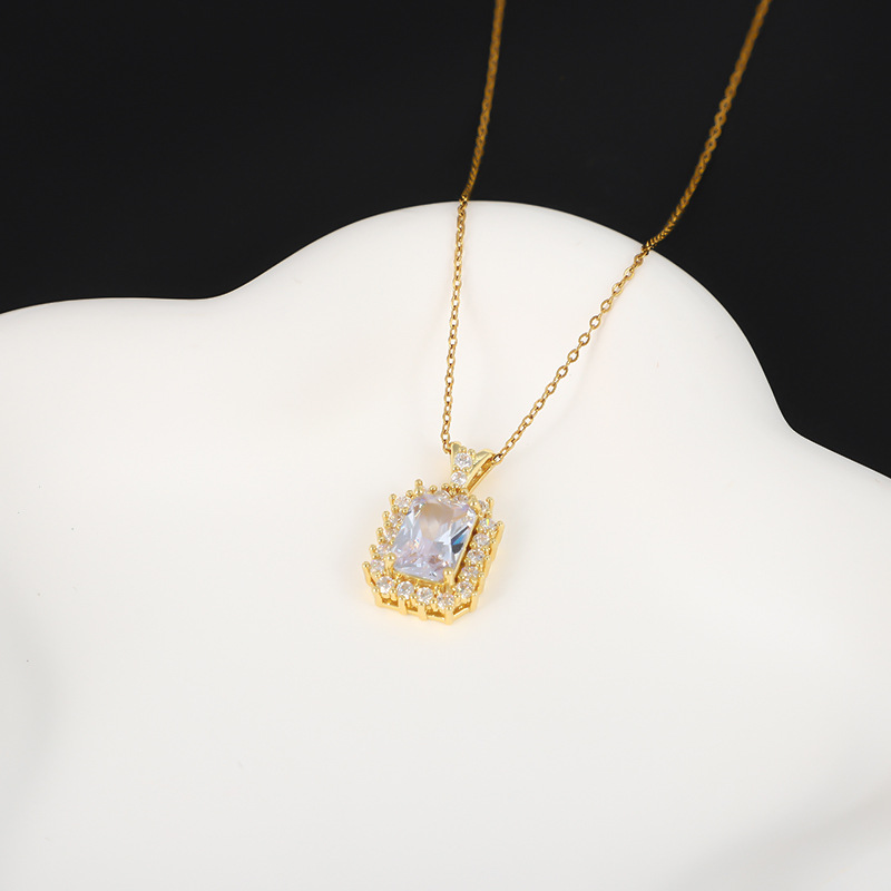 Retro zircon necklace for women, non-fading, light luxury high-end titanium steel collarbone chain accessory manufacturer wholesale pic 8