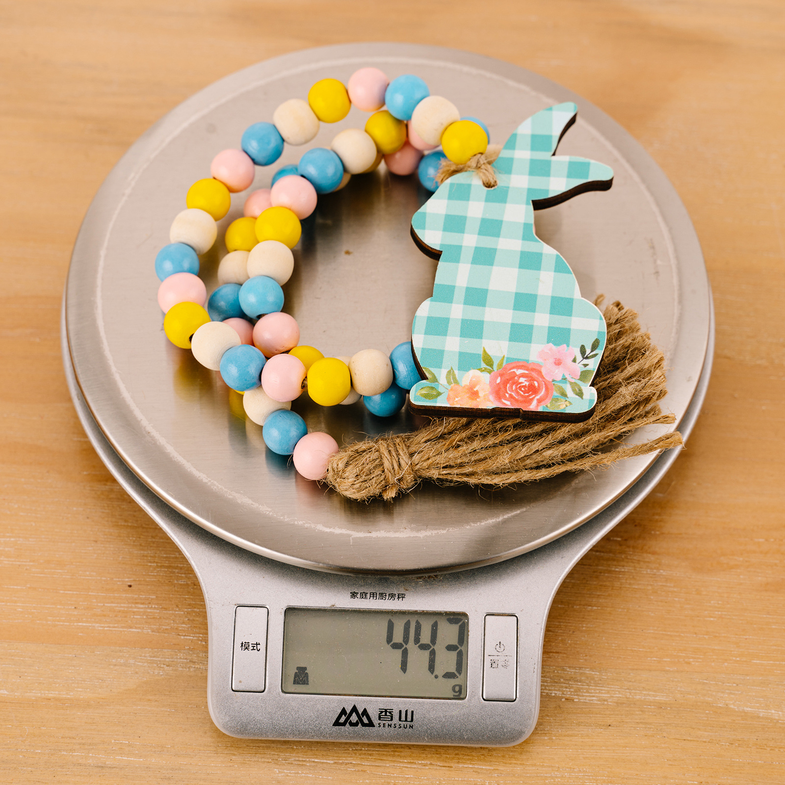New cross-border Easter decorative items: Easter bead strings, checkered printed rabbits, wooden pendants, and colorful beads pic 14