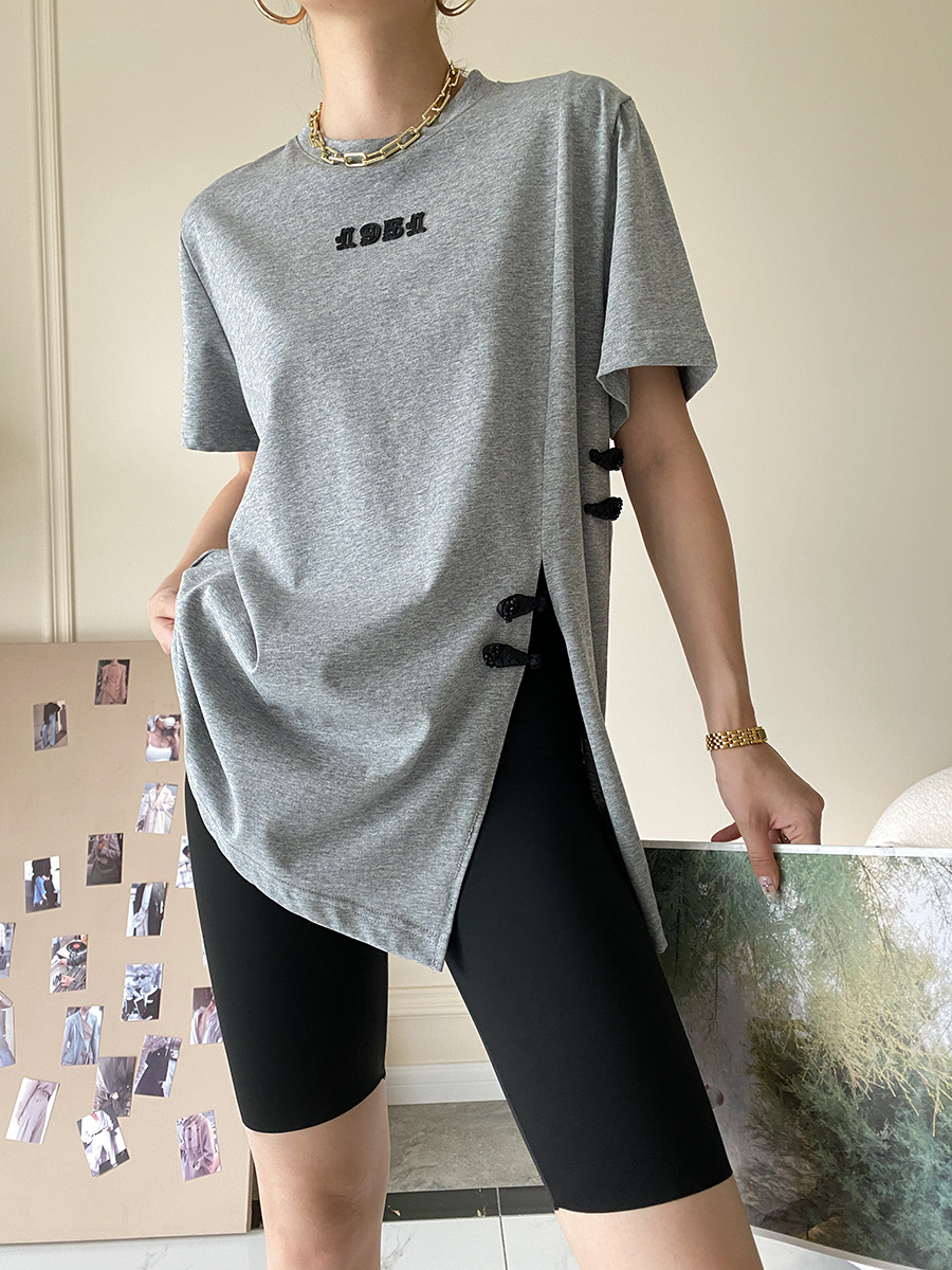Sinan guoji plato hebilla bifón caída hombro manga camiseta mujer moda cool sentido de diseño verano 2022 nuevo SN1425 pic 13