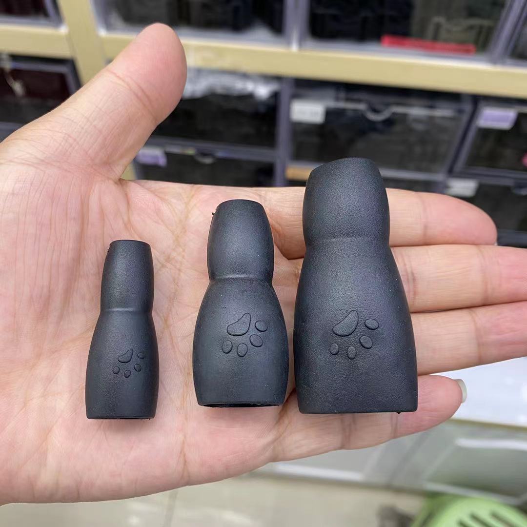 We supply pet leash accessories, dog-printed pet silicone gourd rope buckles, pet diversion ropes, and PVC round bucket buckles pic 10