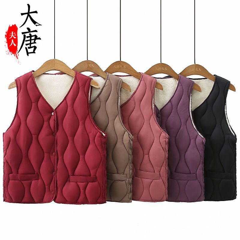 加绒加厚羊羔绒马甲女2022新款洋气马甲女保暖背心秋冬妈妈装坎肩详情11