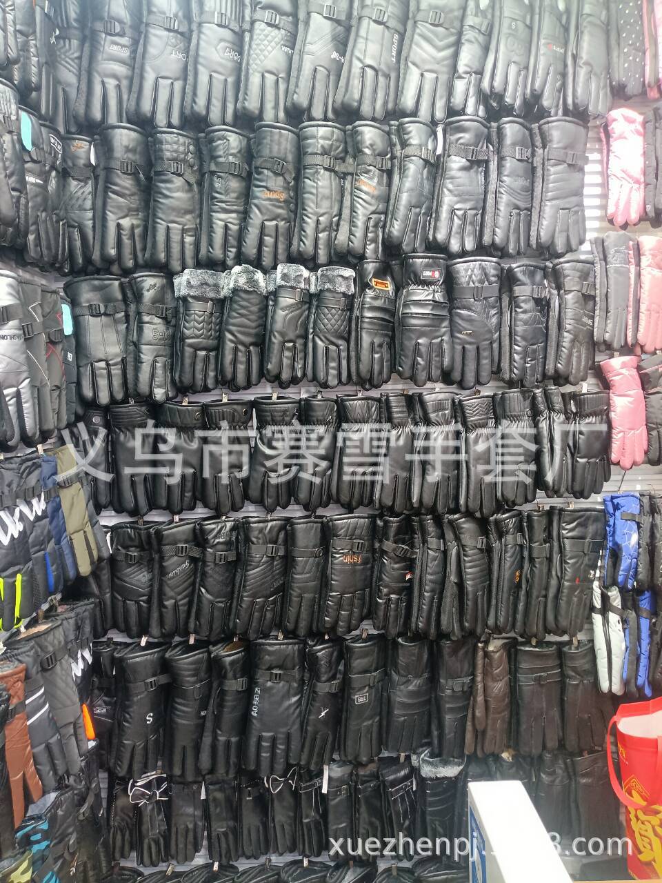 Cross-border PU gloves, adult sheepskin texture with fleece, winter windproof three-dimensional outdoor cycling warm leather gloves pic 2