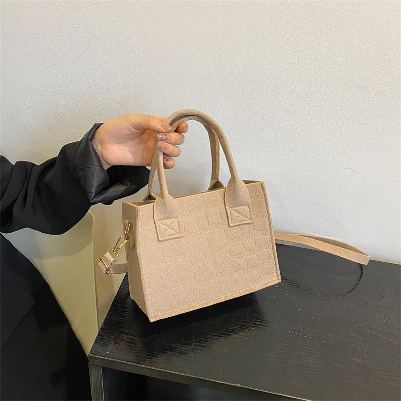 2024夏季新款购物袋纱网透明时尚单肩网纱沙滩包大容量网眼托特包详情11